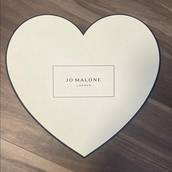 EMPTY Jo Malone London Heart Shaped Cardboard Box - Picture 1 of 6